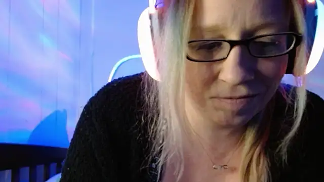 XxMs StarzxX online show from 01.16.25