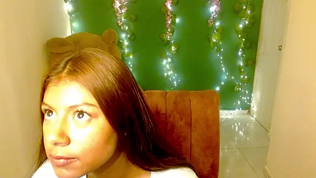Snapshot of renata5558 chatting on 07.18.26 renata5558 online show from 07.18.26