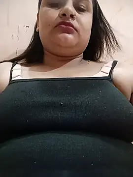 Snapshot of Queen_Karishma chatting on 07.17.26 Queen Karishma online show from 07.17.26