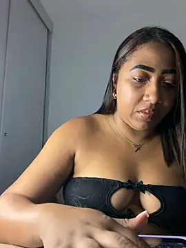 Snapshot of Candymorena_sexyyy chatting on 07.17.26 Candymorena sexyyy online show from 07.17.26