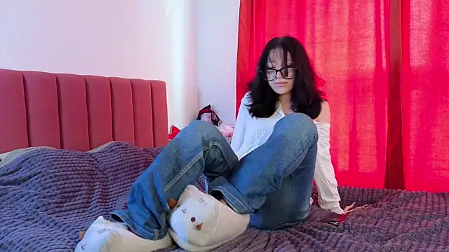 Mira Rin online show from 07.27.26