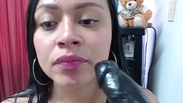 Snapshot of gabriela_grace chatting on 02.05.25 gabriela grace online show from 02.05.25