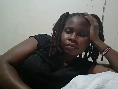 yummyychocolate  online show from 07.22.26