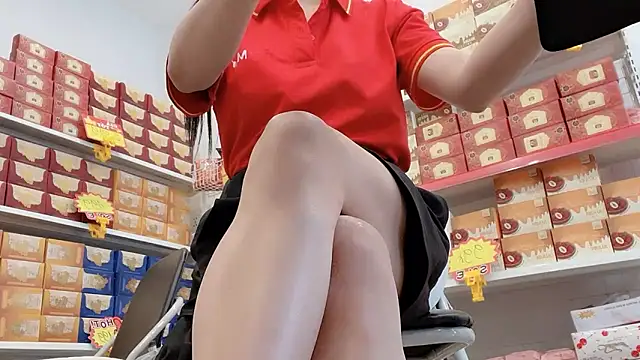 Snapshot of Katy_Bae chatting on 03.17.26 Katy Bae online show from 03.17.26