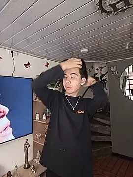 Nicolas moon online show from 08.06.26