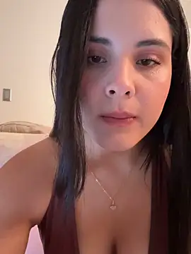 IvyValentine online show from 02.05.26