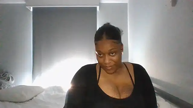 Snapshot of chelseabea chatting on 07.30.26 chelseabea online show from 07.30.26