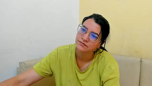 Snapshot of MARILYN_GARCIA chatting on 05.12.26 MARILYN GARCIA online show from 05.12.26