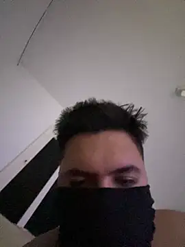 Zbear18 online show from 08.04.26