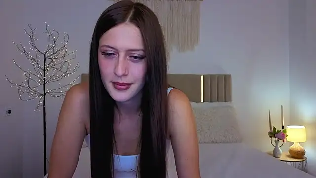 Snapshot of Natural_beauty_ chatting on 08.07.26 Natural beauty online show from 08.07.26