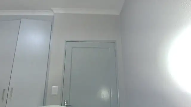 leanna23 online show from 10.15.25