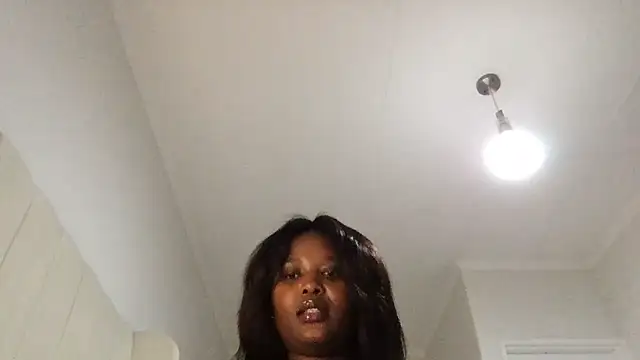 xBUSTY CANDYx online show from 02.13.26