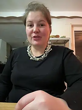 BootyLola online show from 12.17.24