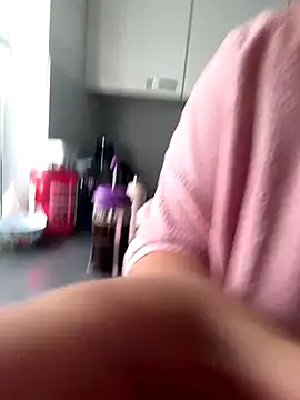 BootyLola online show from 10.05.25