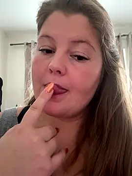 BootyLola online show from 11.08.25