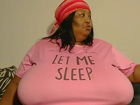 Snapshot of nancy111 chatting on 02.24.26 nancy111 online show from 02.24.26