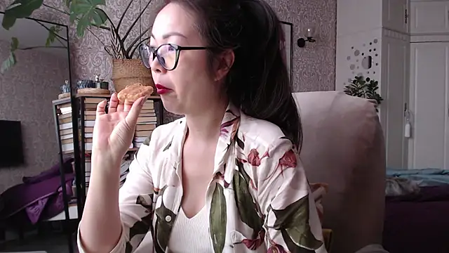 Koreanowner online show from 02.06.25