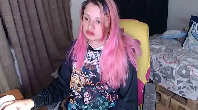 Snapshot of kattydirtylol chatting on 12.13.24 kattydirtylol online show from 12.13.24