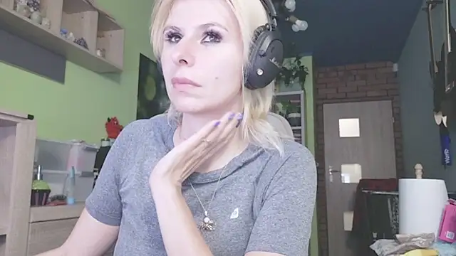 karmija online show from 11.24.25