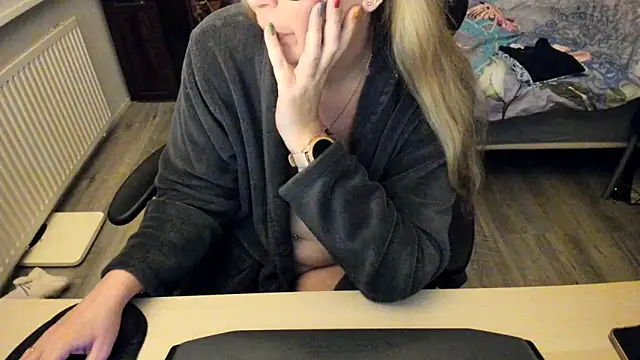 minoesje37 online show from 01.19.25