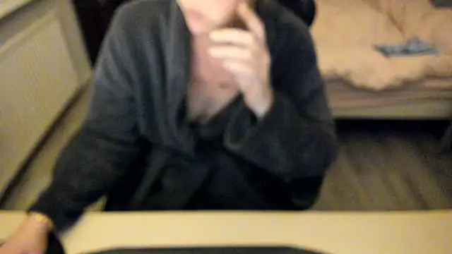 minoesje37 online show from 02.06.25