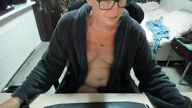 minoesje37 online show from 09.15.25