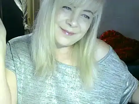 Snapshot of AgoniA7 chatting on 01.09.25 AgoniA7 online show from 01.09.25