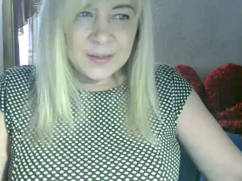 Snapshot of AgoniA7 chatting on 02.10.25 AgoniA7 online show from 02.10.25