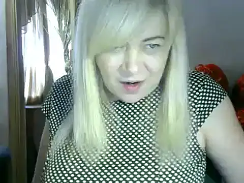 Snapshot of AgoniA7 chatting on 02.23.25 AgoniA7 online show from 02.23.25