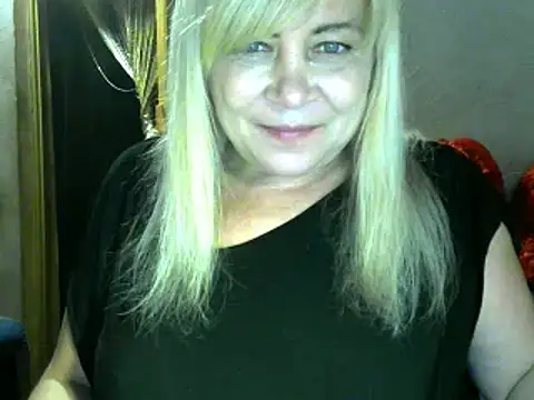 Snapshot of AgoniA7 chatting on 02.23.25 AgoniA7 online show from 02.23.25