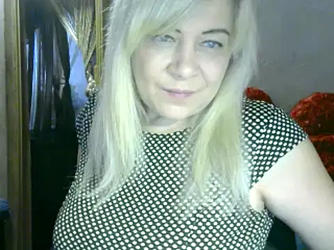 Snapshot of AgoniA7 chatting on 03.16.25 AgoniA7 online show from 03.16.25