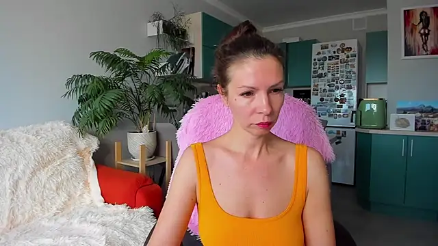 ChristinaGlory online show from 10.23.25