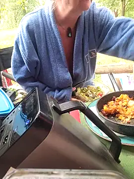 MucMilf59 online show from 04.21.26