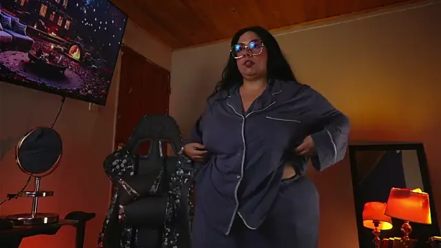 coraline latin online show from 10.11.25