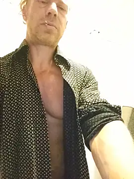 AthleticWomenizer2 online show from 07.16.26