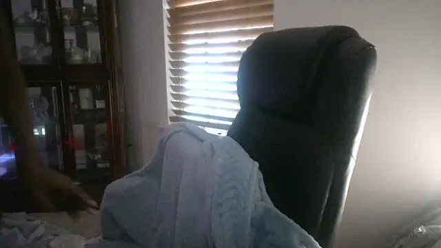 Snapshot of EnticingAaliyah chatting on 09.13.25 EnticingAaliyah online show from 09.13.25