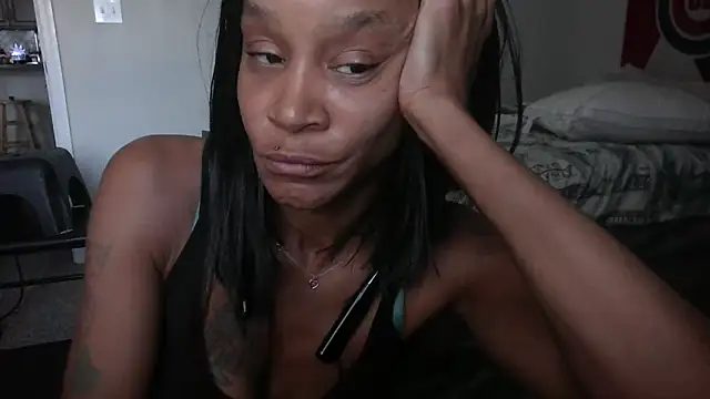 EnticingAaliyah online show from 07.25.26