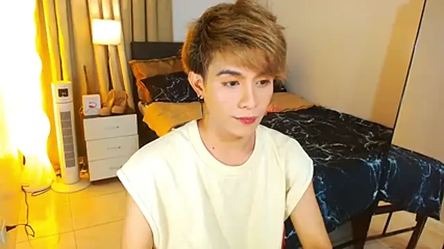 Snapshot of WildestTwink chatting on 07.14.26 WildestTwink online show from 07.14.26