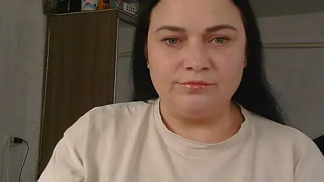 Snapshot of TammyAh chatting on 10.22.25 TammyAh online show from 10.22.25