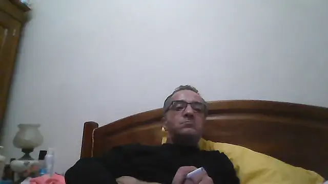 CarlosRocha73 online show from 04.15.26