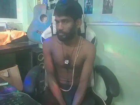 FriskyGender online show from 11.04.25