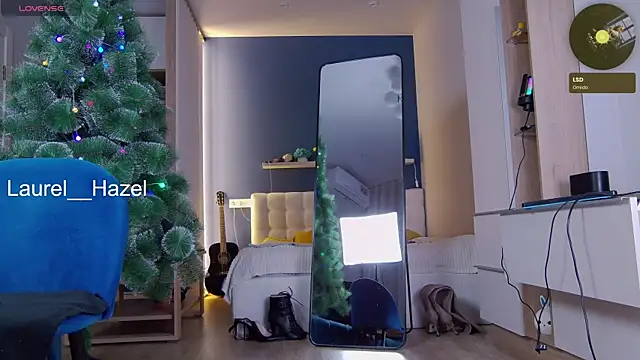 LAUREL HAZEL online show from 01.13.25