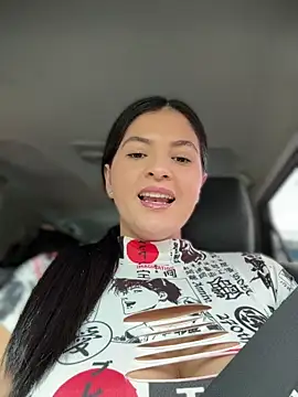 Snapshot of Carolina_Novoa chatting on 11.05.25 Carolina Novoa online show from 11.05.25