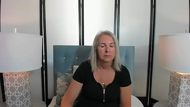 EricaTop online show from 03.22.25