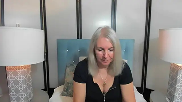 EricaTop online show from 11.13.25