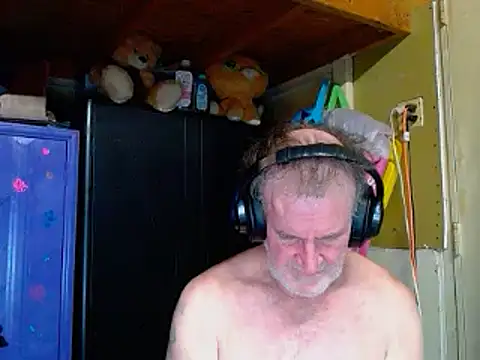 Snapshot of Sweet_Sexy1963 chatting on 02.25.25 Sweet Sexy1963 online show from 02.25.25