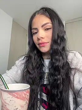 Lisegg  online show from 02.21.25