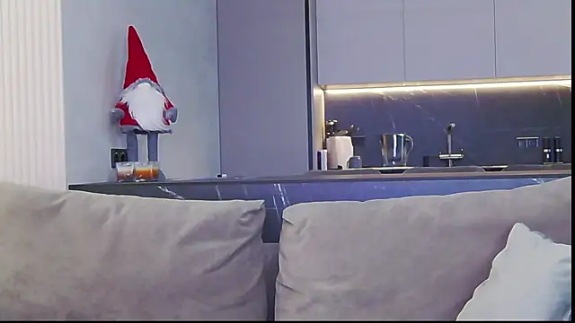 Sinful Eyes online show from 12.28.24