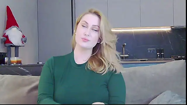 Sinful Eyes online show from 12.28.24