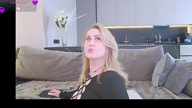 Sinful Eyes online show from 02.05.25